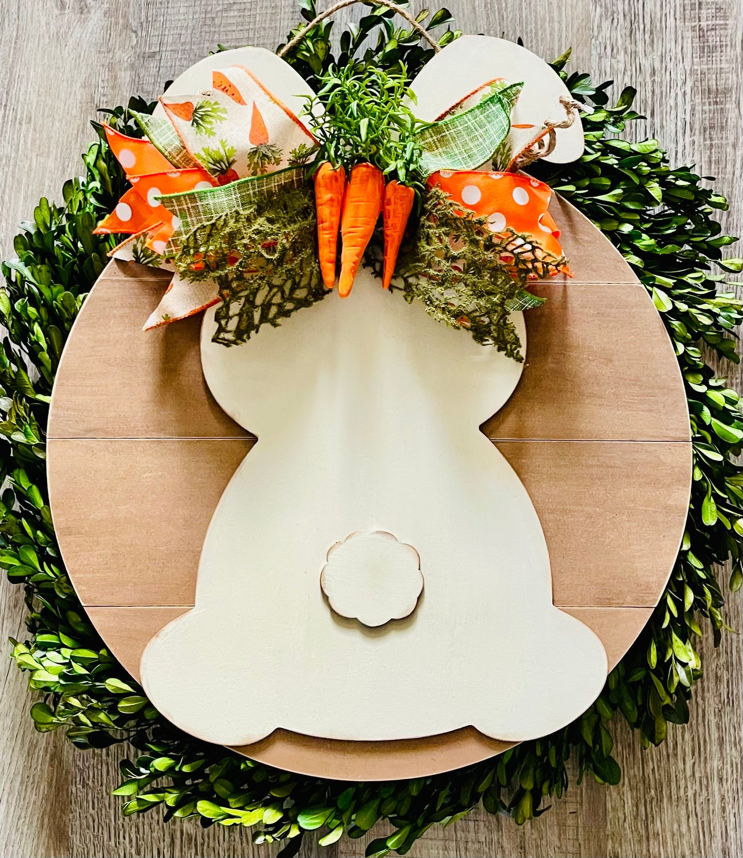 Bunny with 16 inch Round Door Hanger-unfinished