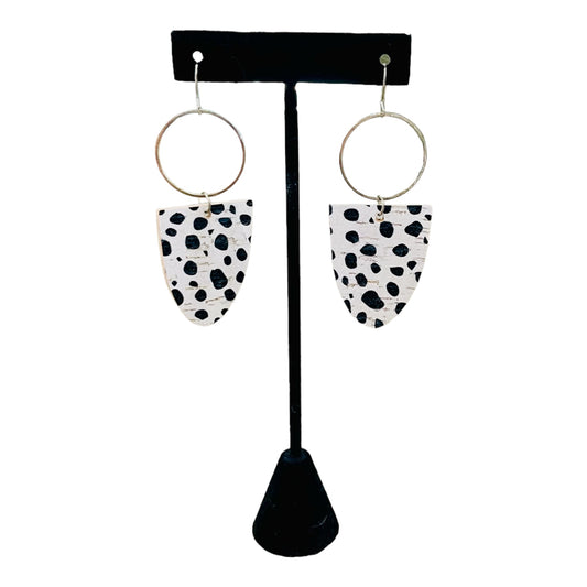 Silver Ring Black/White Drop Earrings